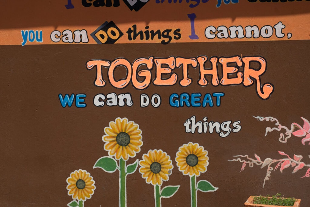 Together Schriftzug Wand