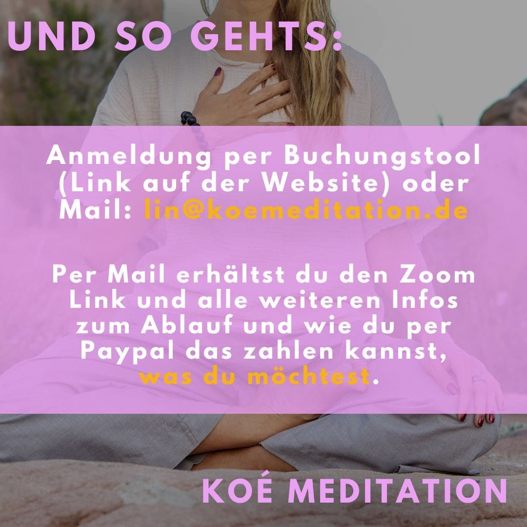 Frau im Meditationspose auf Felsen mit lila Oberteil, grauer Text: Meditationskursinformationen.